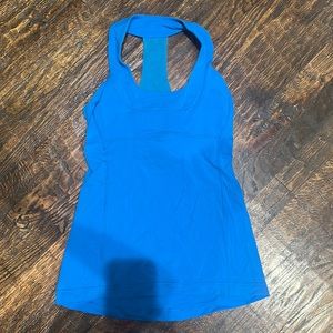 Lululemon size 4 built in bra top